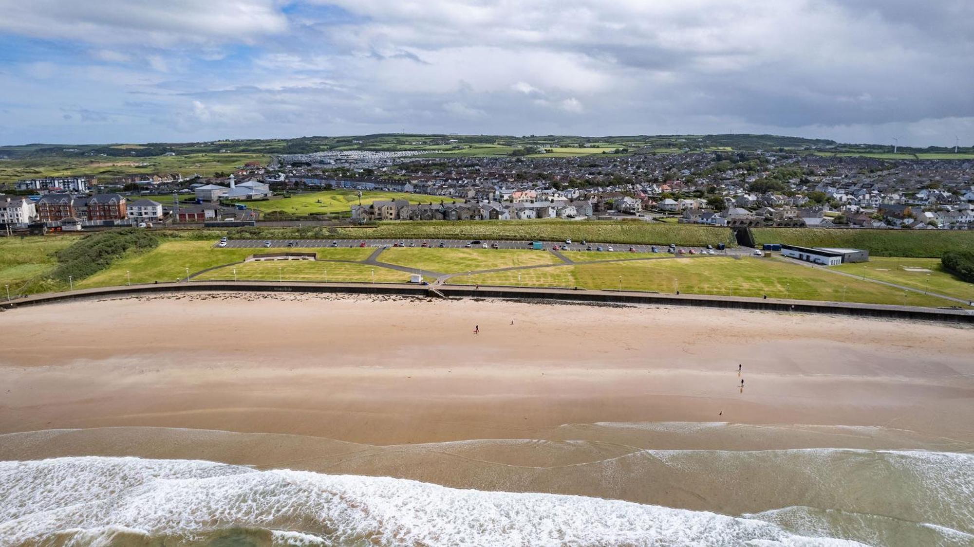 Ferienwohnung 1 Dunluce Park - Portrush By The Sea Exterior foto