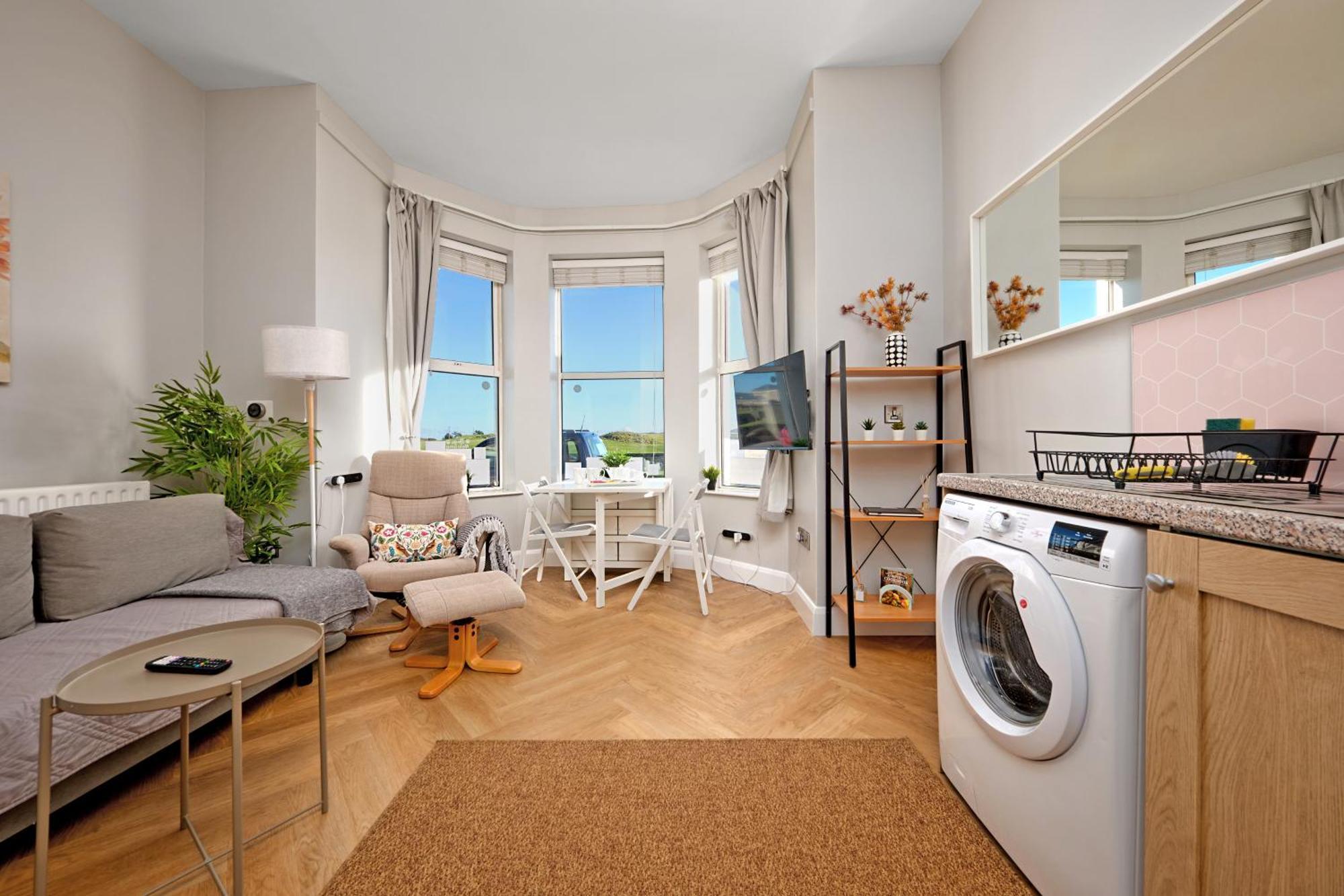 Ferienwohnung 1 Dunluce Park - Portrush By The Sea Exterior foto